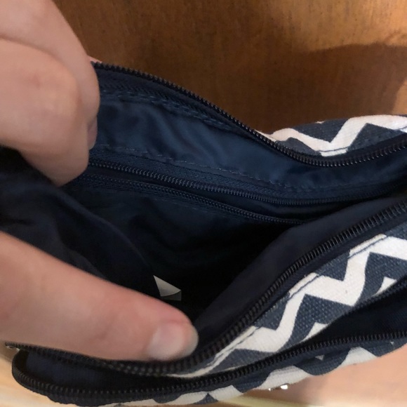 Purse - Picture 3 of 4